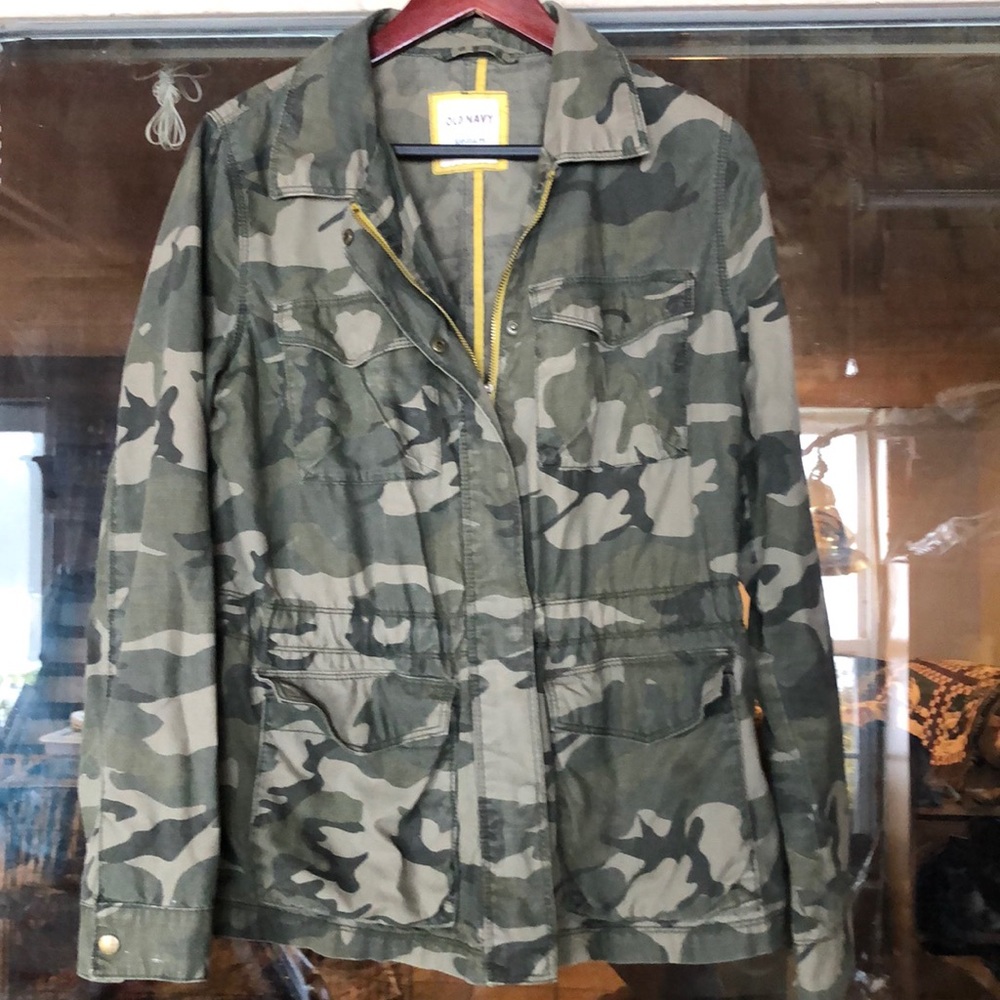 Old Navy lightweight camo jacket